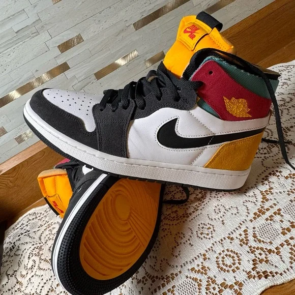 Nike Air Jordan‎ 1 Zoom CMFT Men’s 9.5/Women’s 11.5